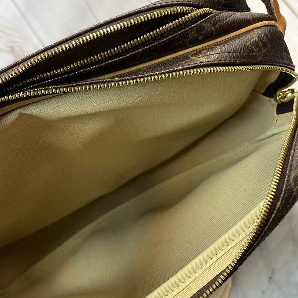 Louis Vuitton reporter